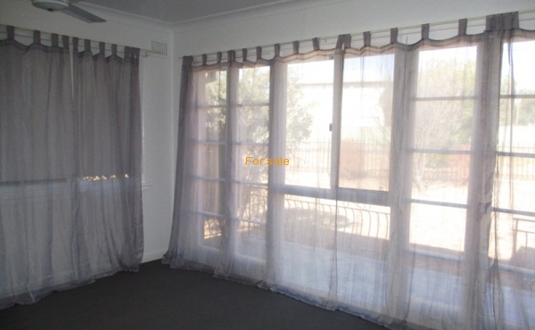 33 SHIRLEY STREET INVERELL 016